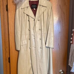 Park Leather Size 12 Women's Cream Leather Jacket